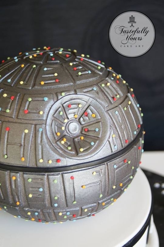 Death Star Cake 