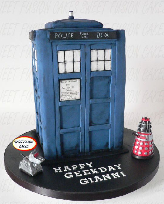 TARDIS Cake