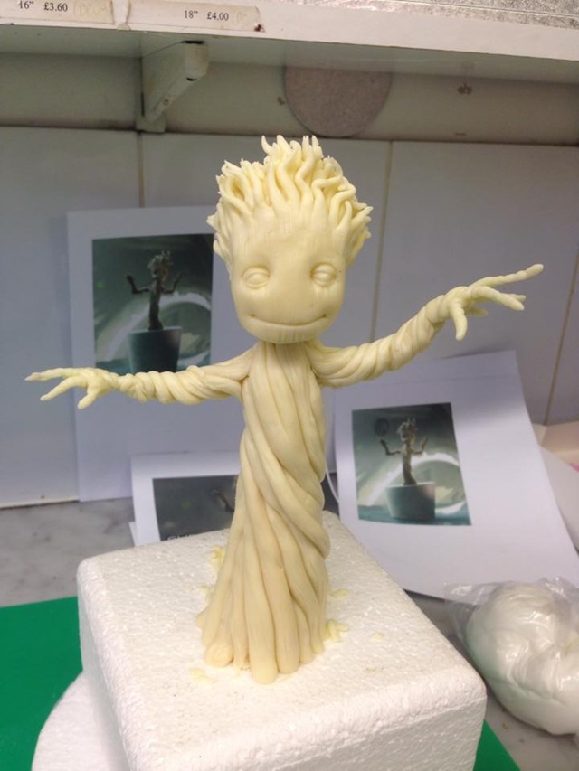 Baby Groot Figure