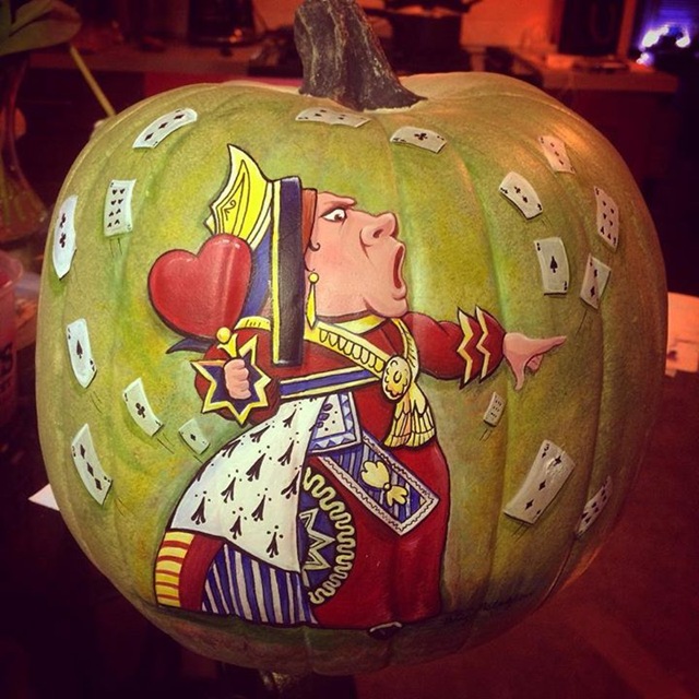 Queen of Hearts Pumpkin