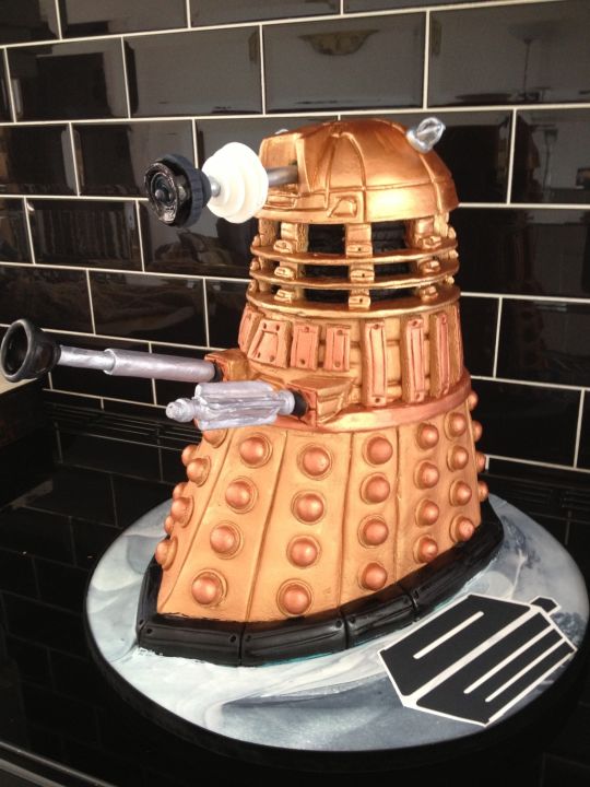 Dalek Cake 