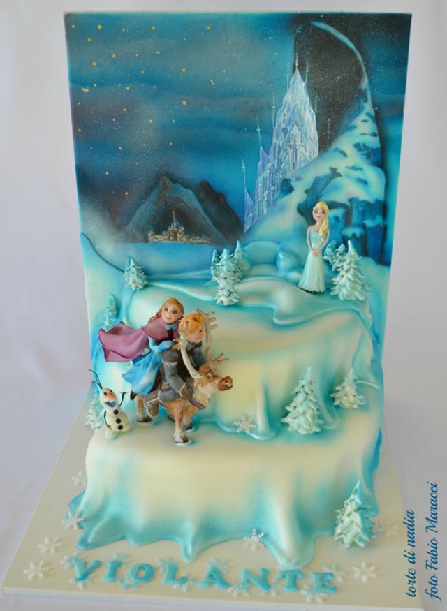 Frozen Birthday Cake 