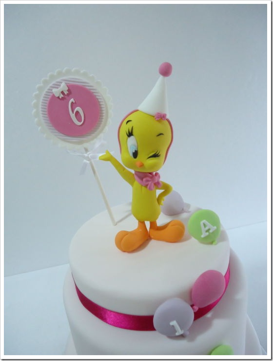 Tweety Bird 6th Birthday Cake
