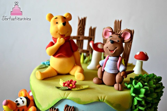 Winnie the Pooh Cake