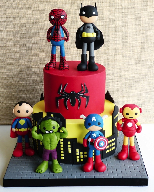 Superheroes Cake 