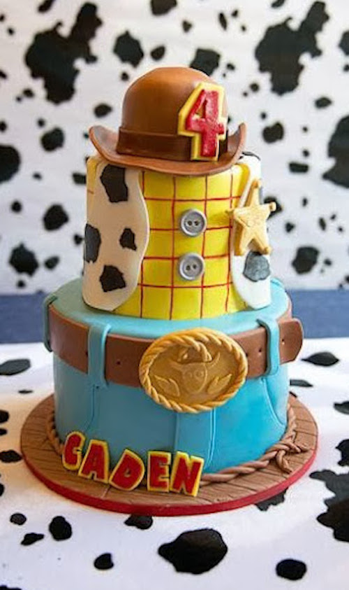Sheriff Woody Cake 