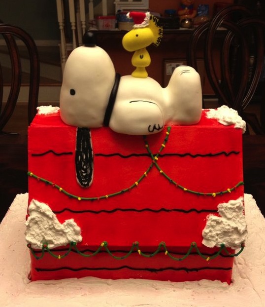 Snoopy Christmas Doghouse Cake Between The Pages Blog