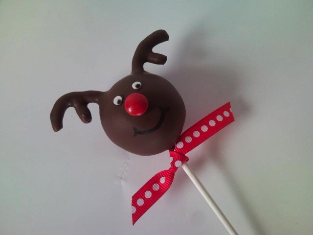 Rudolph the Red Nosed Reindeer Cake Pop