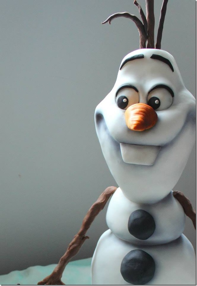 Olaf Cake 