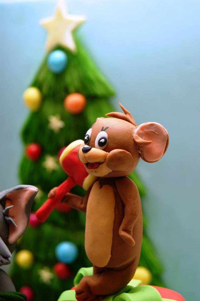 Tom and Jerry Christmas Cake