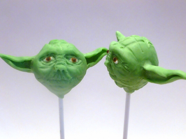 Yoda Cake Pops