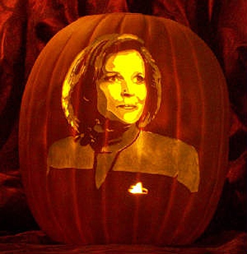 Captain Janeway Pumpkin Carving