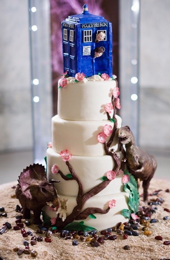 TARDIS Wedding Cake