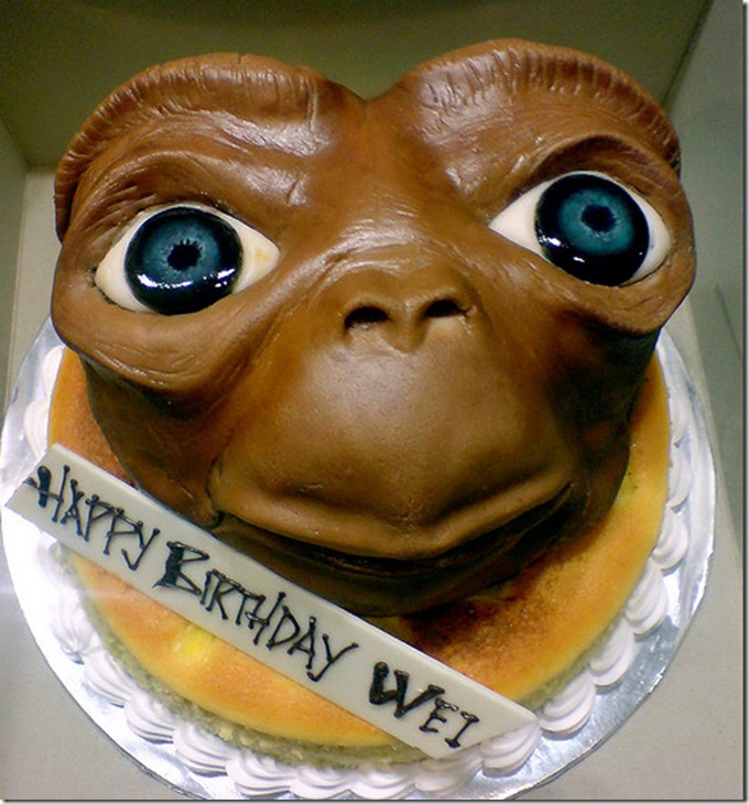 E.T. Cake