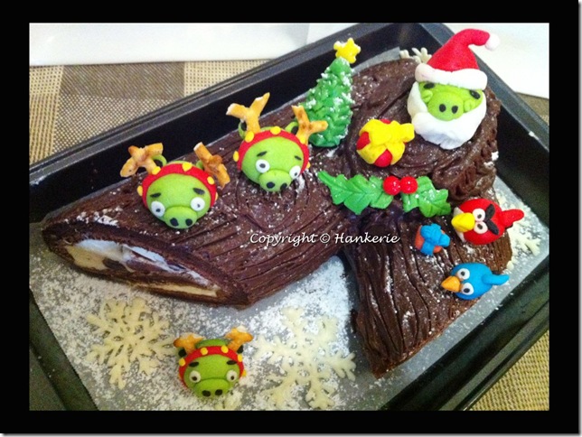 Angry Birds Christmas Cake