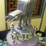 Great AT-AT Cake and Star Wars Cupcakes