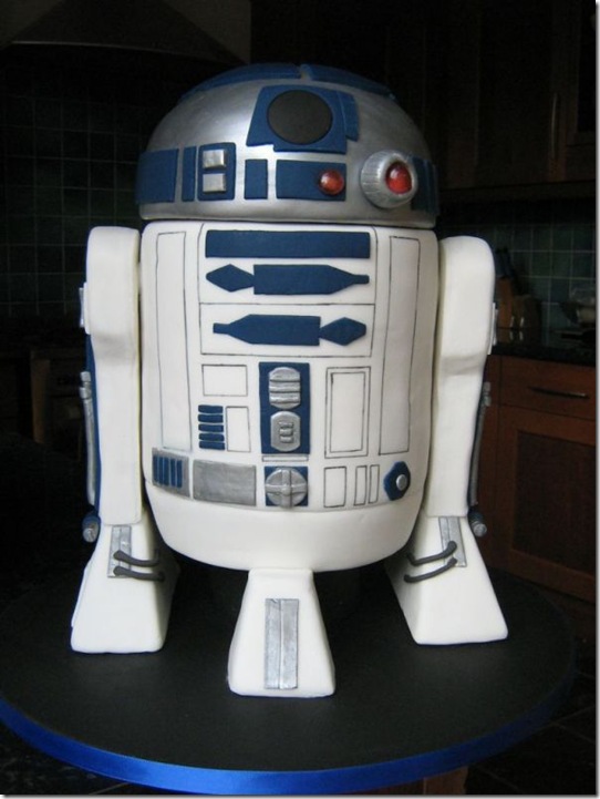 R2-D2 Cake