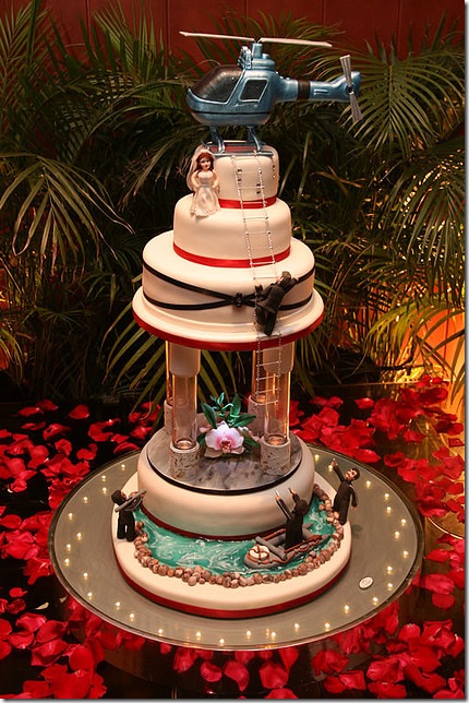 James Bond Wedding Cake