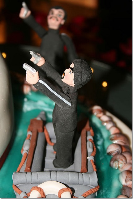 James Bond Wedding Cake