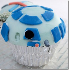 R2-D2 Cupcake