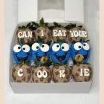 Adorable Cookie Monster Themed Chocolate Strawberries