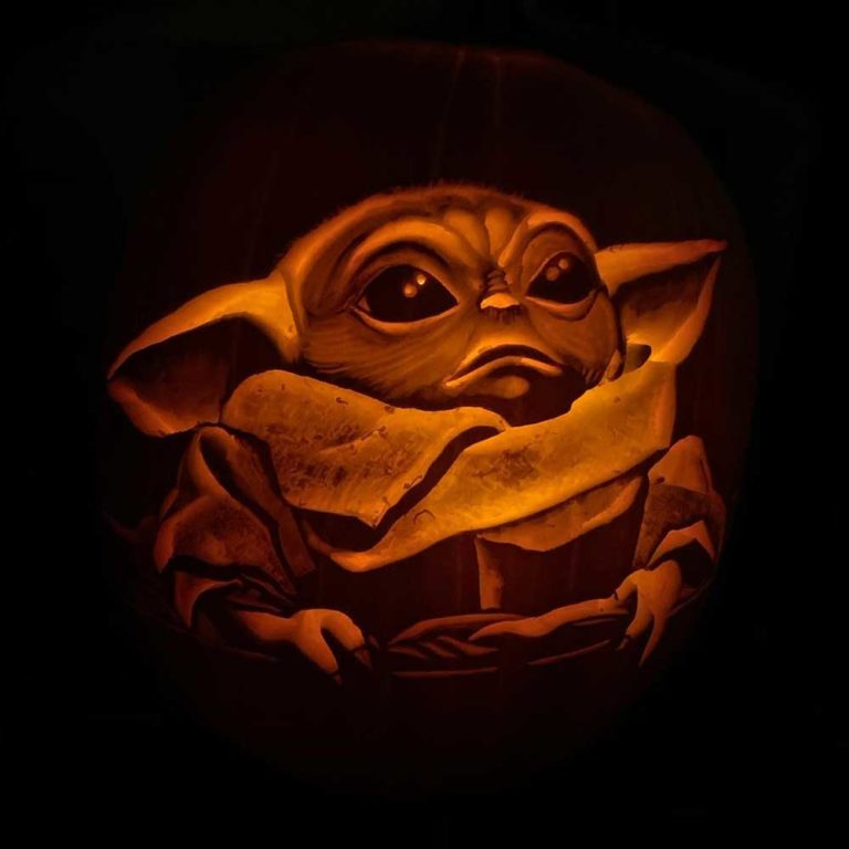 Mandalorian and Baby Yoda Pumpkins - Between The Pages Blog